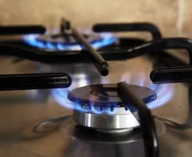 Gas en licht vanaf juli duurder: sommige leveranciers gooien de prijs met 70 euro omhoog