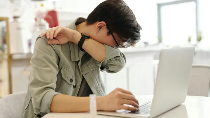 5 feitjes over verkoudheid waar veel mensen niet vanaf weten