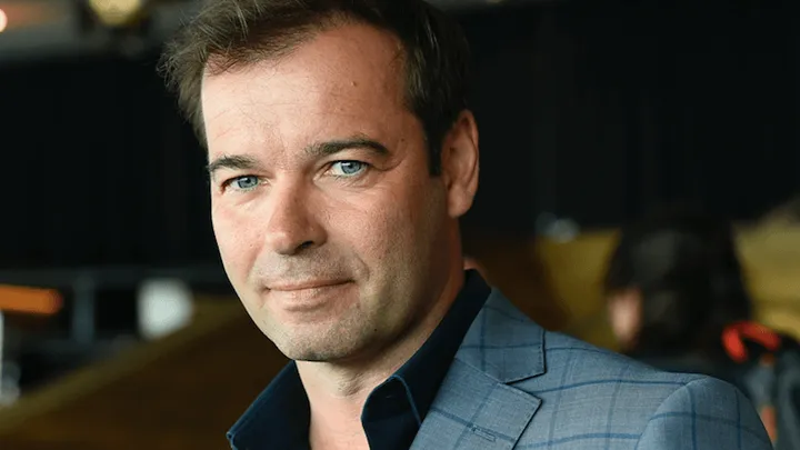 Wat een verdriet voor Peter van der Vorst, wij wensen hem erg veel sterkte toe