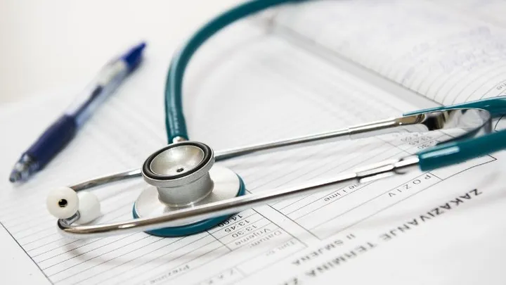 Besmet met coronavirus? Dit is wat je zorgverzekering vergoed