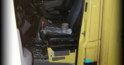 BELACHELIJK: ambulancebroeders moeten met spoed woning binnen, wordt er ingebroken in de ambulance..