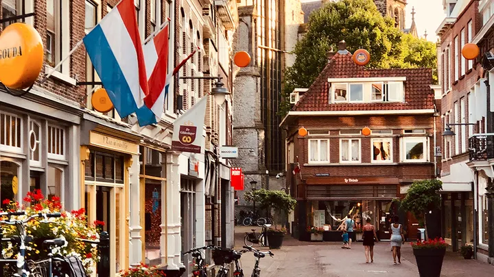 Paraplu of zonnebril? Dit is de weersverwachting voor Bevrijdingsdag