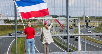 Taakstraf van tachtig uur voor boer die afval op snelweg stortte