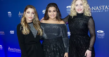 OG3NE komt met een magische virtuele kerstshow