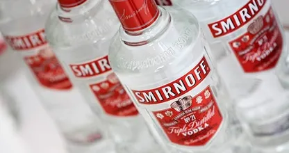 Wodka op je gezicht smeren? Dit is briljant!