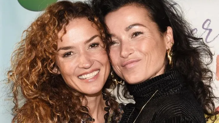 Birgit Schuurman deelt hilarische jeugdfoto met zus Katja
