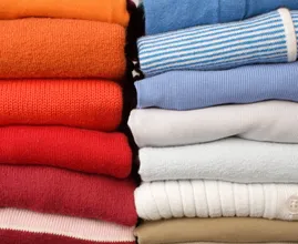 ¡Obtén ropa limpia y brillante usando 1 producto maravilloso y barato! ¡Y no podría ser más simple!