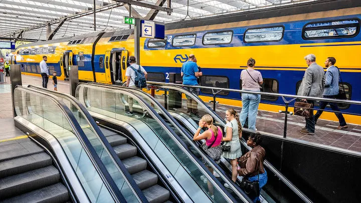 NS komt met verbeterd bod cao, hoopt stakingen te voorkomen