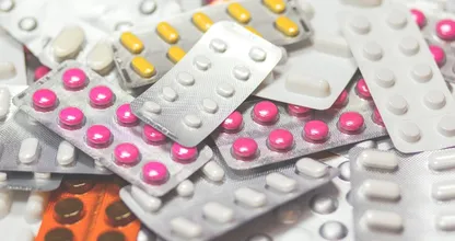Onderzoek toont aan: je pijnstiller werkt sneller door dit drankje