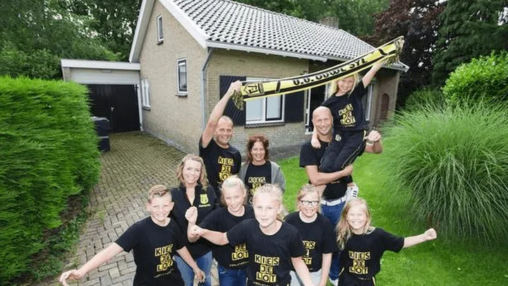 Bizar: jubilerend V.V. Ouwe Syl verloot huis van 200.000 euro en jij kunt hem winnen!