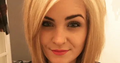 Deze creepy Snapchat-selfie jaagt duizenden mensen de stuipen op het lijf!
