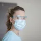 Vooral werknemers in de zorg hebben last van ongewenst seksueel gedrag