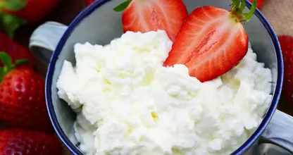 Krijg je voldoende eiwitten binnen bij het ontbijt? Een voedingsdeskundige legt uit of je beter voor yoghurt of kwark kunt kiezen