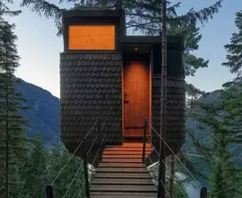 Questa donna di 27 anni vive in una casa di soli 14 metri quadrati, ma quando vedrete l'interno vorrete viverci!