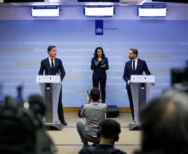 Persconferentie krijgt nieuw jasje: minder tekst, meer plaatjes