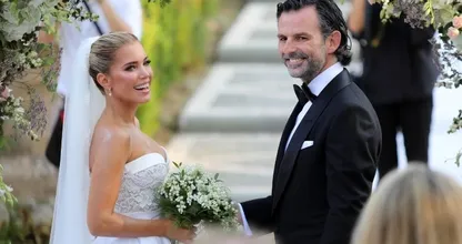 Daar komt de bruid: Sylvie Meis geeft jawoord in Toscaanse villa