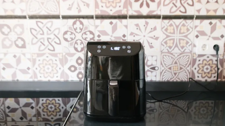 Met dit product van de Wibra blijft jouw Airfryer schoon