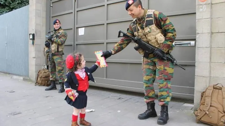 Deze soldaat vraagt iets heel simpels in een emotionele oproep. Wij gaan het zeker doen!