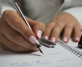 Aha: dit zegt je handschrift over jouw karaktereigenschappen 
