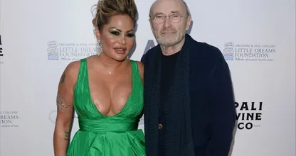 Ex-vrouw Phil Collins beweert: 'Hij bespiedde me via geheime camera's'
