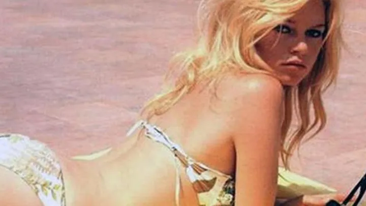 La vie de la belle Brigitte Bardot en images