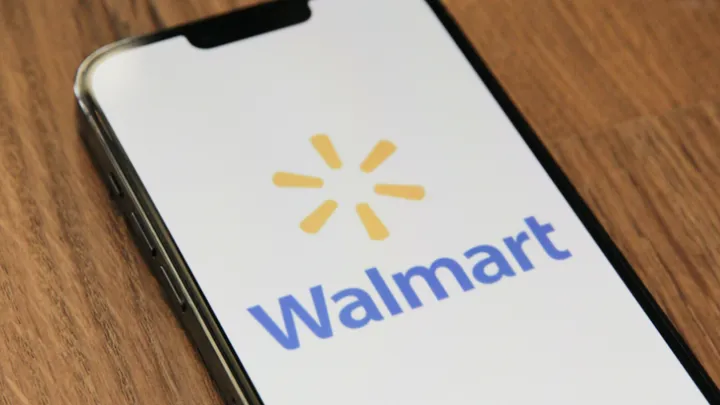 Walmart raises minimum wage for employees from $12 to $14