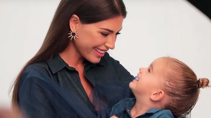 Waarom Yolanthe er heel bewust voor koos om Xess Xava niet buiten de spotlights te houden