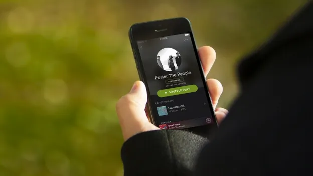 WAARSCHUWING: gebruik jij Spotify? Pas dan op voor deze virusadvertenties! Help mee met waarschuwen en deel svp!