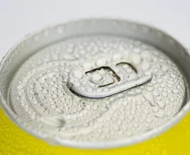 Cooling a warm drink within 2 minutes? It's possible with this trick!