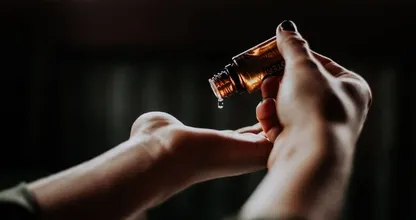 手の乾燥に悩んでいませんか？簡単な解決方法を紹介します！