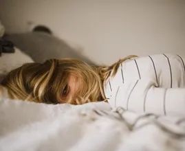 Wat is slapeloosheid precies en wie krijgen ermee te maken?