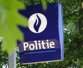 Opvallend: man brengt taart en chocolade langs bij politie na aanhouding