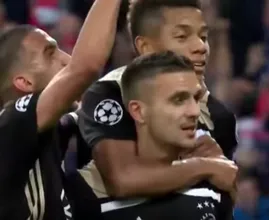 ‘Mirakel van Madrid’: Ajax-spelers en fans vieren groot feest