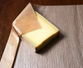 Mit diesen verblüffenden Tricks bleibt dein Käse viel länger frisch, würzig und schimmelfrei.