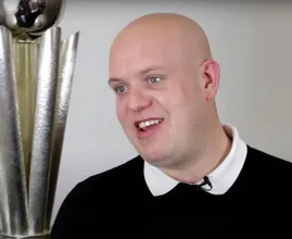 Michael van Gerwen over WK darts: 'Verwacht van mezelf dat ik win'