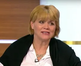 Samantha Markle apologises to half-sister Meghan on British TV