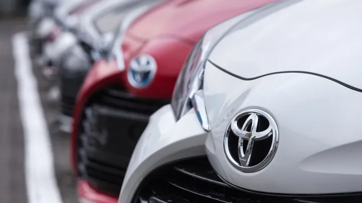 Toyota roept duizenden auto's terug, problemen met airbags