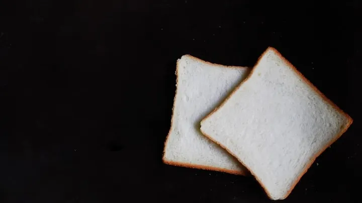 Bread as a cleaning product? Let us explain how it works