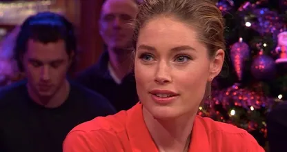 Doutzen Kroes doet boekje open over songfestival: 'Er is gebeld'