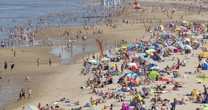 JAAAAA!! We kunnen ons opmaken voor een zomers weekend. Lees dit weerbericht eens!