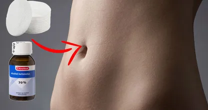 Heel apart: dít is wat er gebeurt als je een in alcohol gedrenkt watje in je navel legt!