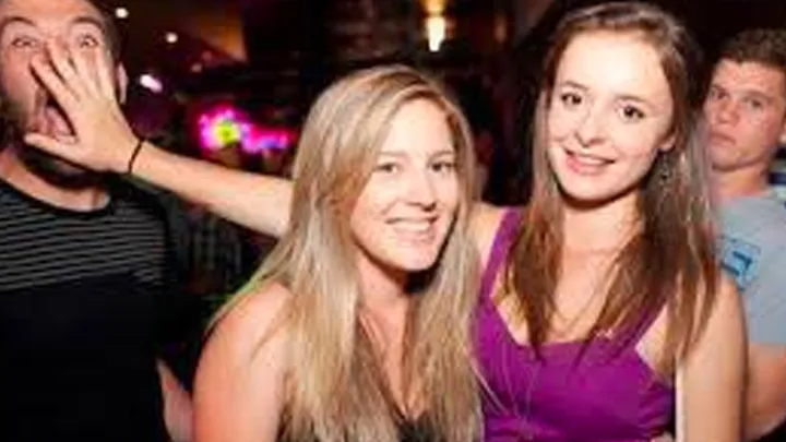 Les 19 photos les plus folles prises en boîtes de nuit qui vous feront rire à chaque fois