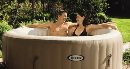 Hebben! De Opblaasbare jacuzzi van de Aldi tóch wel verkrijgbaar in Nederland