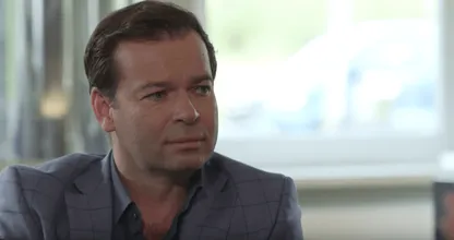 Peter van der Vorst uitgescholden na uitspraken over René van der Gijp
