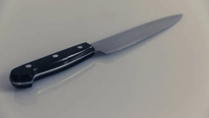 This is how you sharpen a dull knife without a sharpener