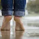 6 consejos sobre cómo prevenir y deshacerte de los pies sudorosos