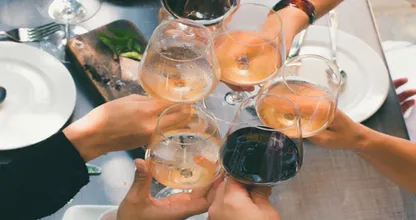 Om deze reden zou je elke dag een glas wijn moeten drinken