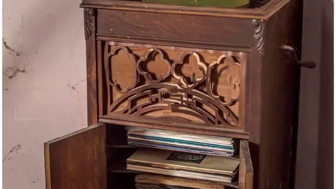 Esta casa abandonada no se había habitado desde 1950. ¡No creerás lo que había adentro!