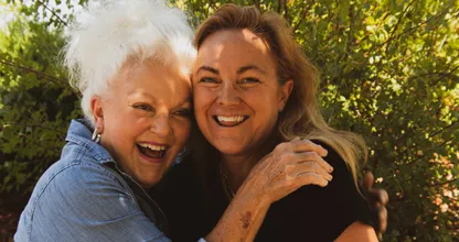 Two 81-year-old friends are traveling the world in 80 days
