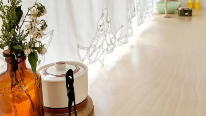 She Remodeled an Old Bus - Take a Look Inside